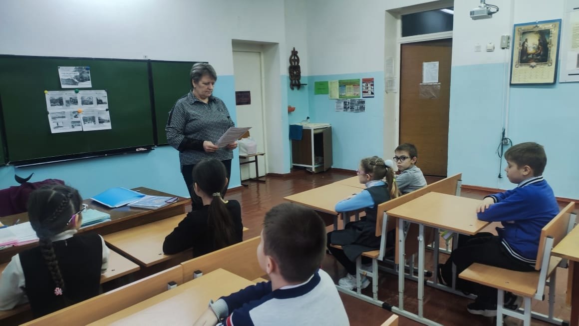 Торжественная линейка и Разговоры о важном.